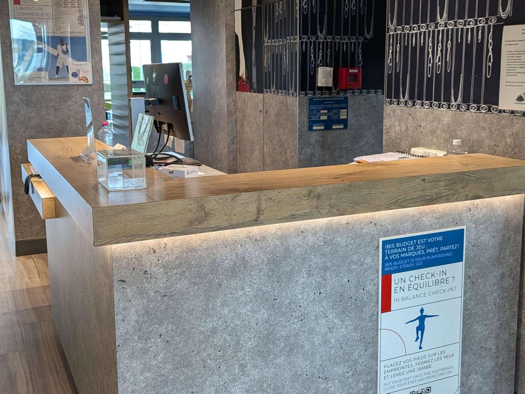 Ibis Budget Saint-Omer Centre מראה חיצוני תמונה